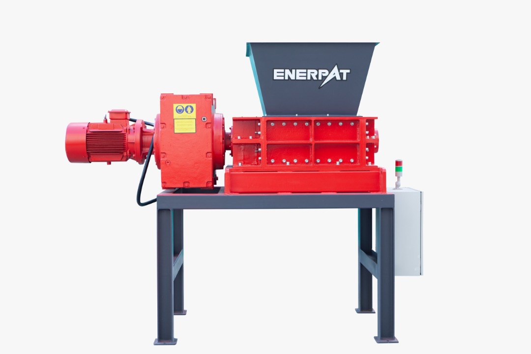 ENERPAT MSB-E500 dos ejes trituradora a Arabia Saudita, utilizado para triturde cables de cobre